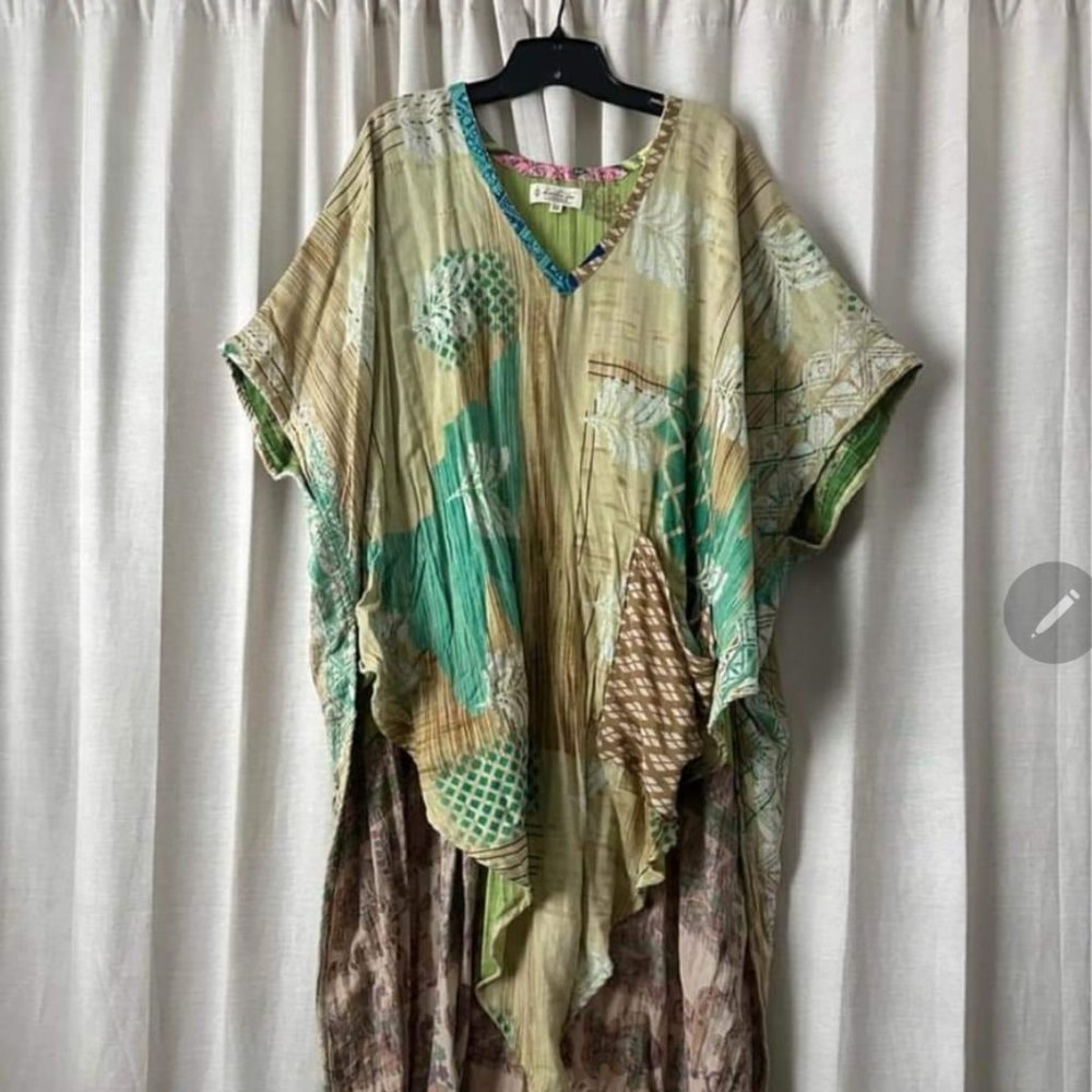 kantha bae tunic